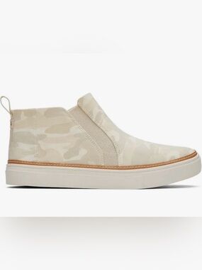 Make an Offer - TOMS Beige Camo Slip-On Sneakers Size 8.5